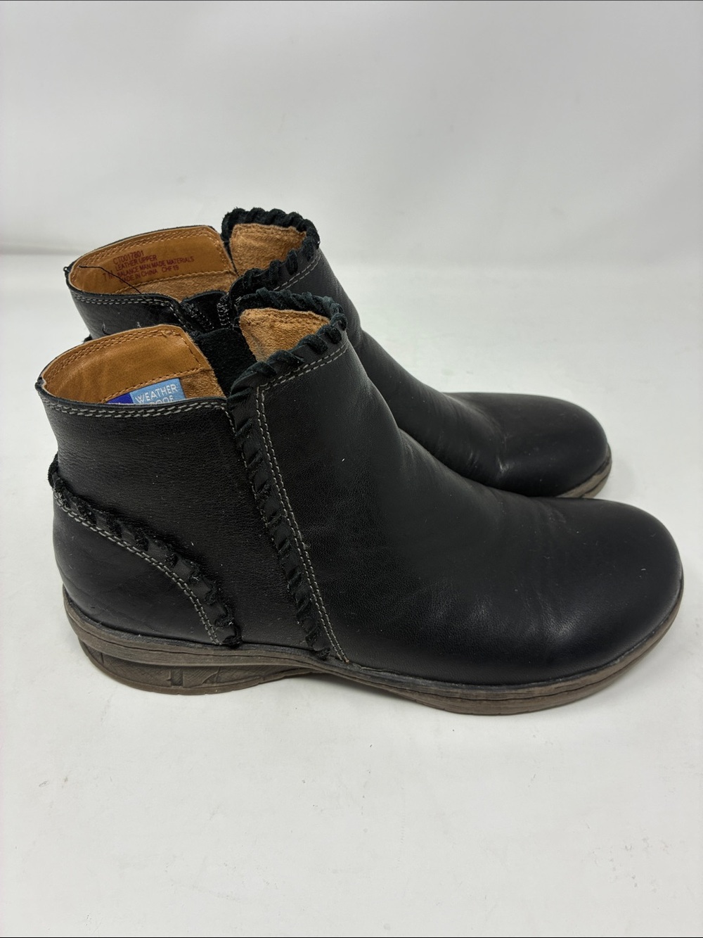 Comfortiva Fallston Ankle Boots Black Leather Whipstitch Zip Waterproof Women 7